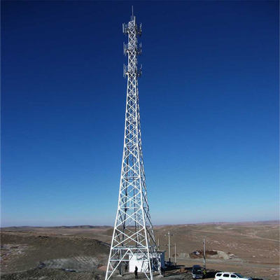 Palo autosuficiente galvanizado de la torre del enrejado de Q355b para la telecomunicación